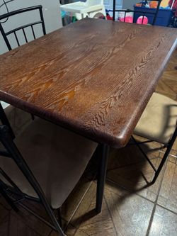 Table set 4 chairs