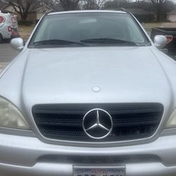 2000 Mercedes-Benz M-Class