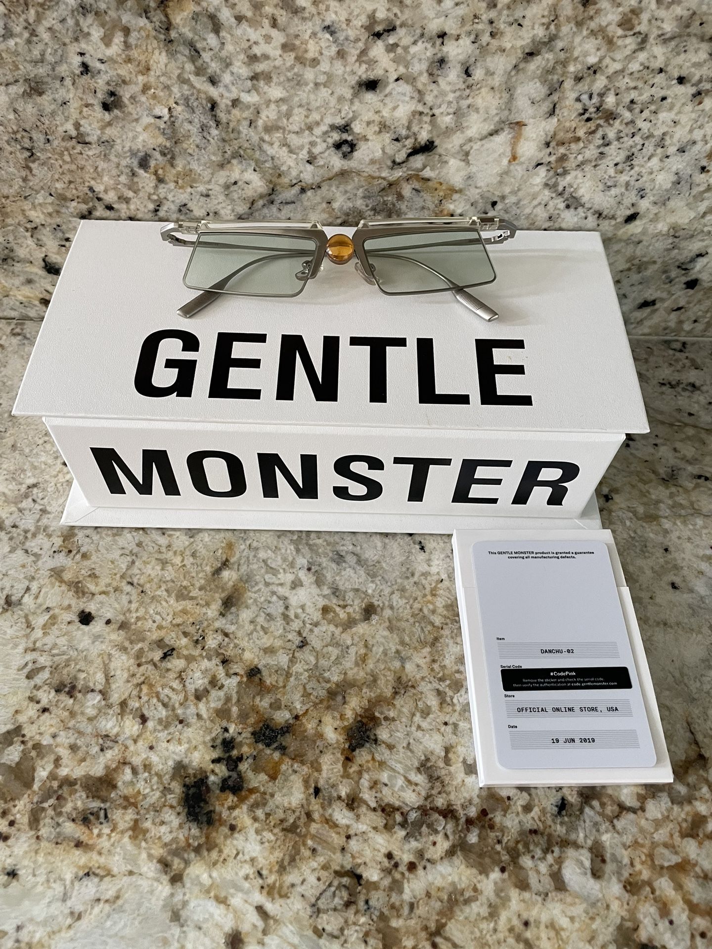 GENTLE MONSTER Danchu 02 Sunglasses In Silver