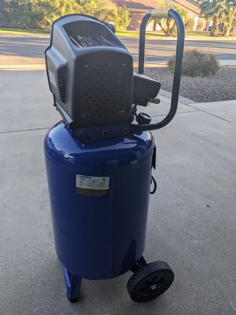 GOODYEAR Horsepower 20 Gallon Vertical Portable Digital