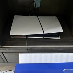 PS5 digital edition disc free console