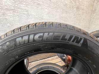 255/60/20 4 used matching Michelin