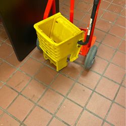 Rubber Maid Mop Swueezer