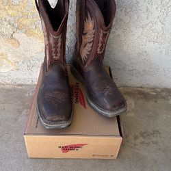 Red Wing Men’s Boots Size 10 Soft Toe 
