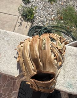 Wilson A2000 11.5
