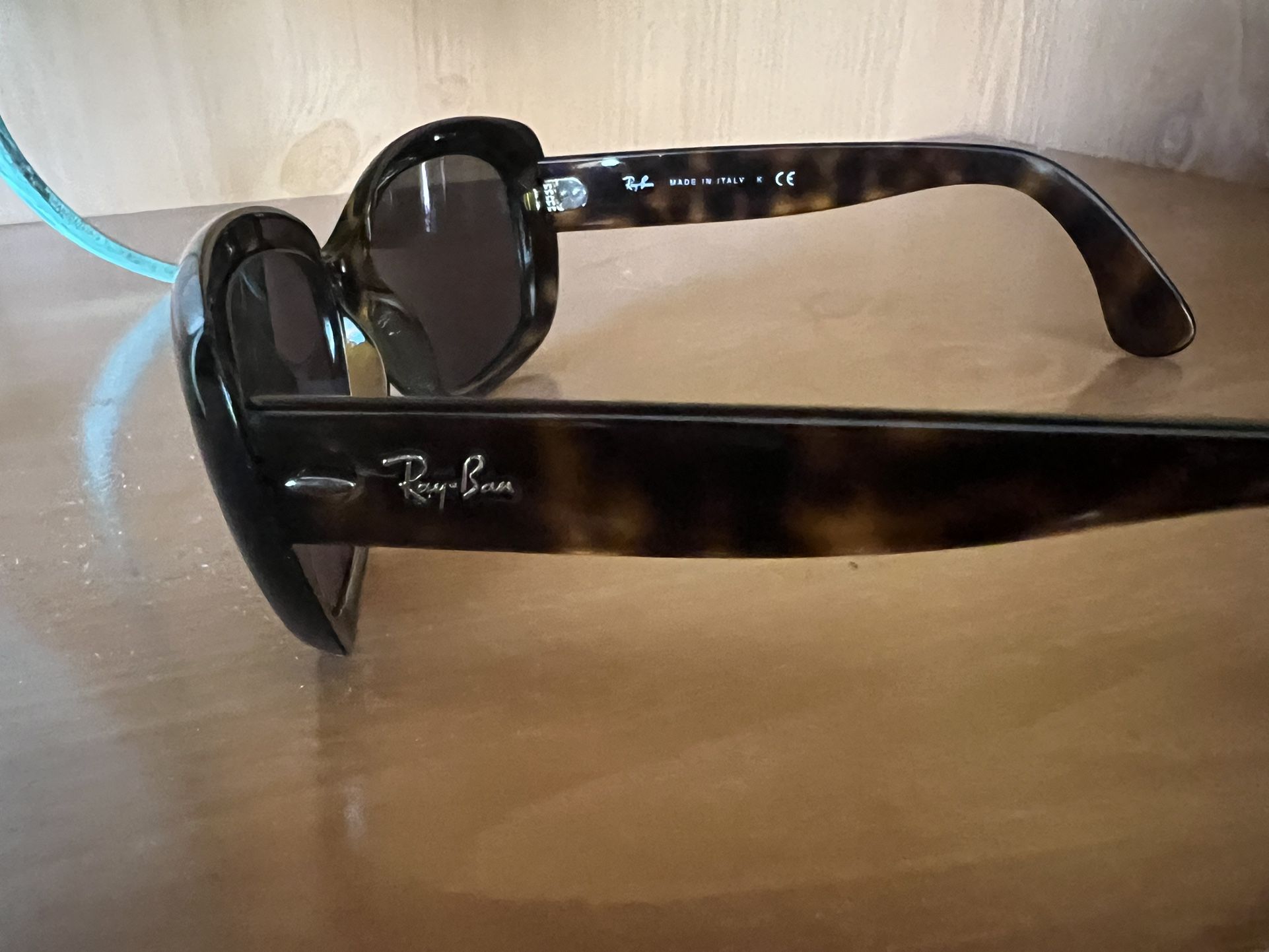 Ray -Ban Women Sunglasses