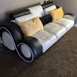 Couch/Sectional