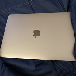MacBook Air M1
