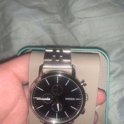 Brand new - never worn Fossil watch Brand New Fossil Watch. Never Worn. Black On Silver for Sale  main image 4
