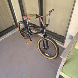 GT Performer 21 BMX BIKE