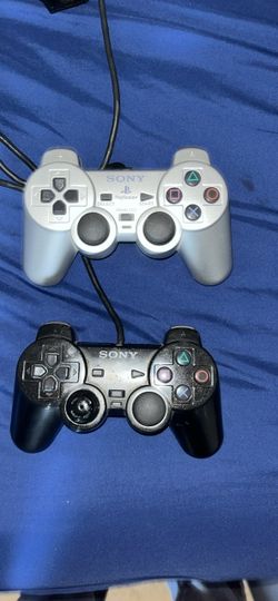 Two OEM Sony PlayStation 2 DualShock Controllers Black and Gray READ DESCRIPTION
