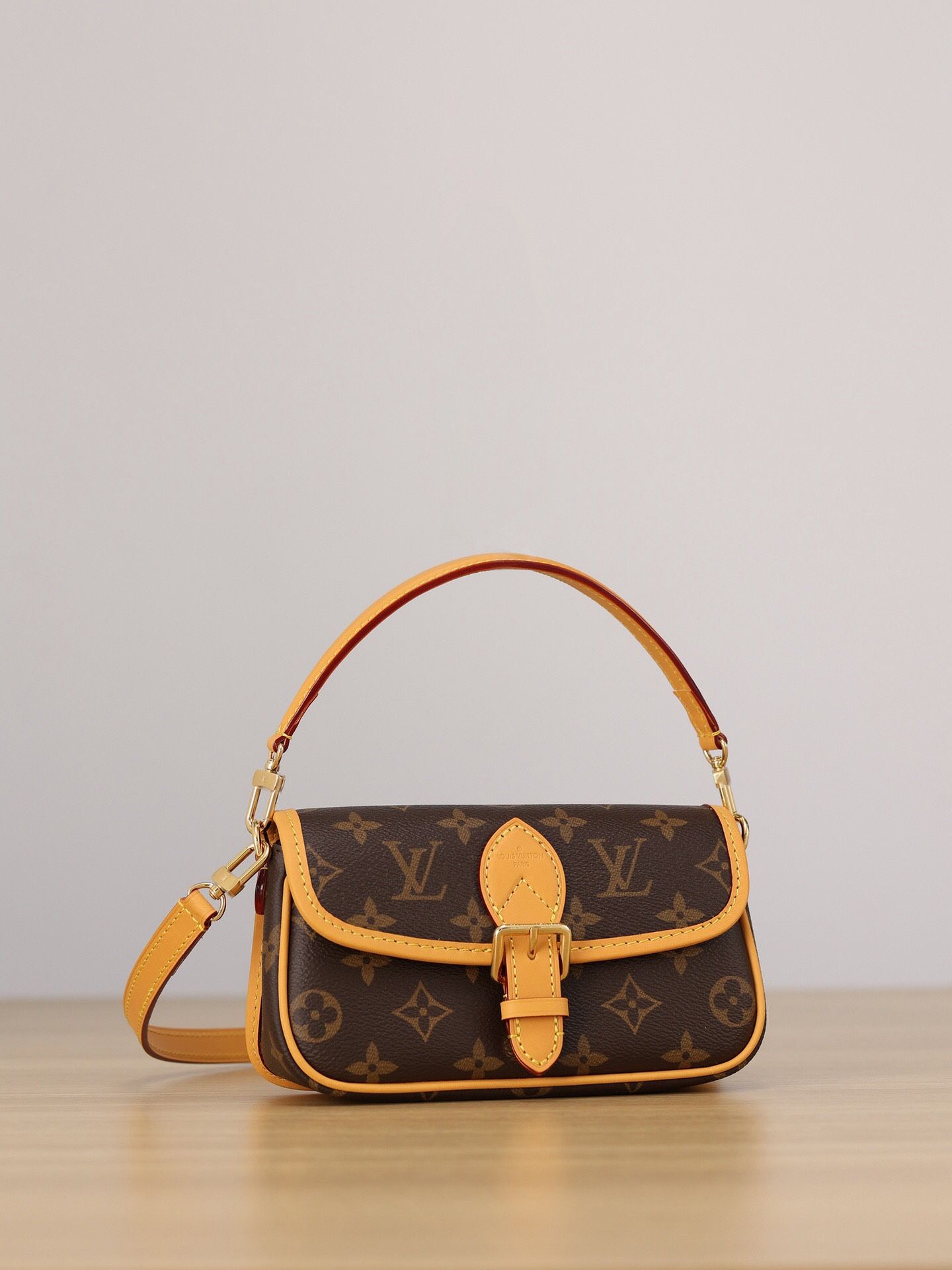 Must-have fashion items, LV classic canvas bag, cowhide trim buckle strap, handle shoulder strap is practical and versatile!(off171)