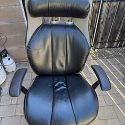 Black LazyBoy Desk Chair