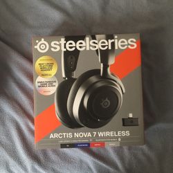 Steelseries Arctis Nova 7 Wireless Headset