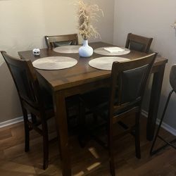 Dining Table and Chairs 