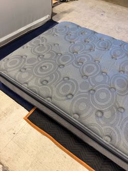 Queen Size Gray Pillow Top Mattress
