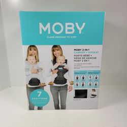 A true 2-in-1! Transform this fully ergonomic baby carrier into a stand-alone hip seat. The 2-in-1 Carrier + Hip Seat can be worn in 7 different ways.