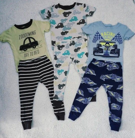 ✅️ Toddler Boy 3-Sets Carter's Car Pajamas• Size 3T• Good Condition• $10firm