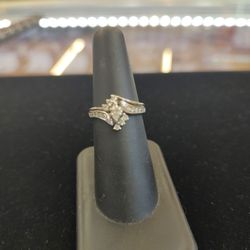 14k  4.70g Diamond Ring,Size6