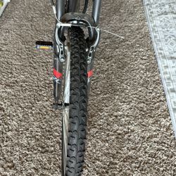 Huffy Mountain Bike With Shock Absorbers 