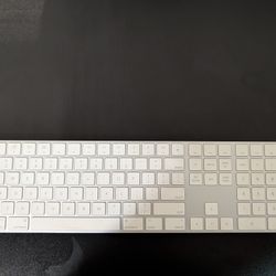 First gen Apple Keyboard 