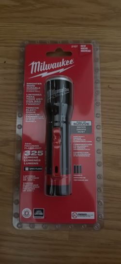 Milwaukee 325-Lumen Focusing Flashlight