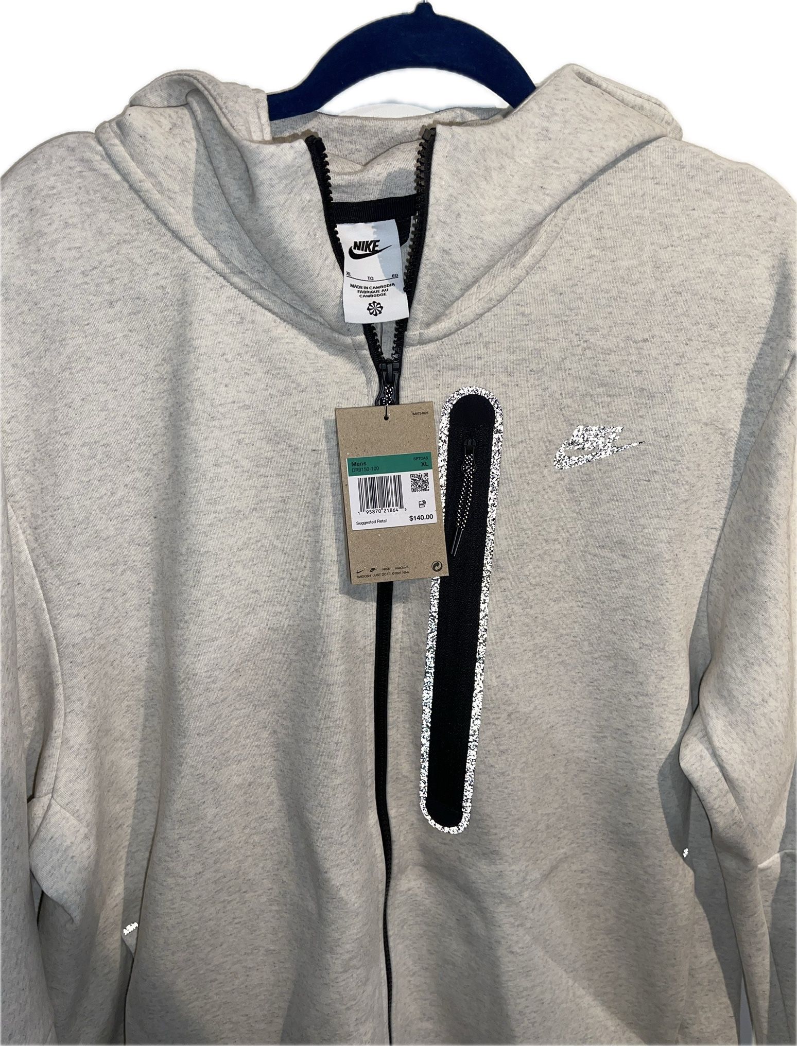 Louis Vuitton LVSE Monogram fleece Tracksuit for Sale in East Rutherford,  NJ - OfferUp