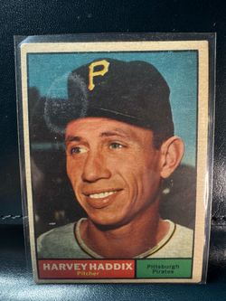 1961 Topps #100 Harvey Haddix Pittsburgh Pirates baseball card.