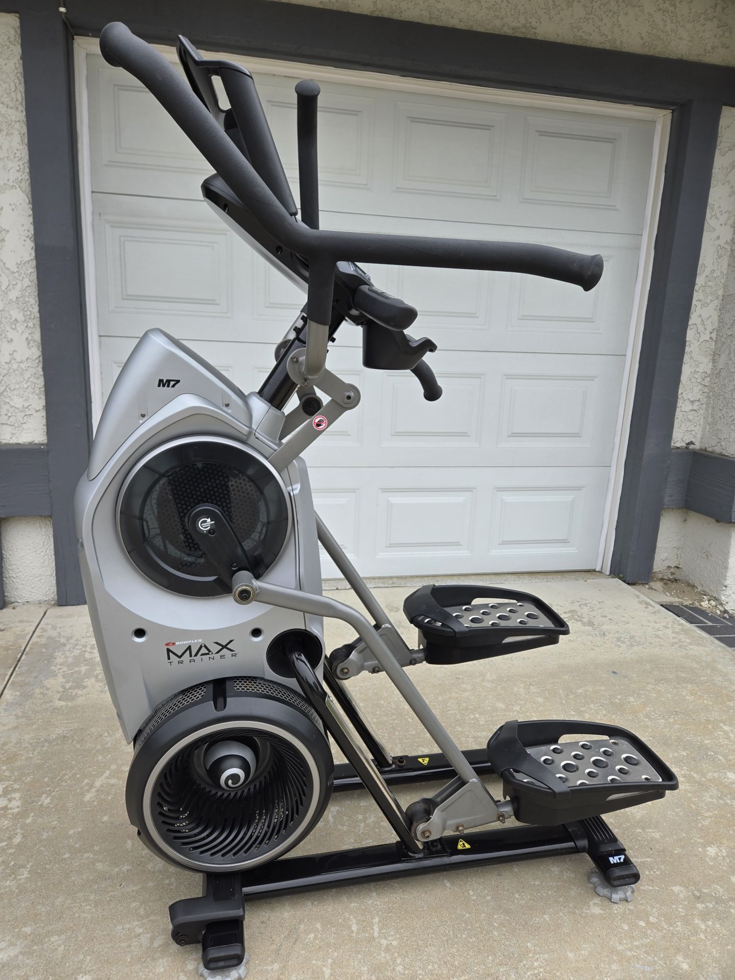 Bowflex Max Trainer M7 Elliptical Stepper Stepping Machine