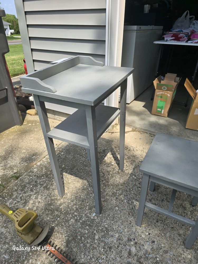 Small desk and chair