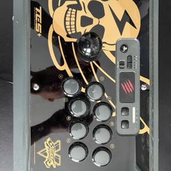 Mad Catz TES+ Fight stick 