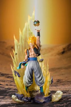 SDCC 2023 Exclusive SH Figuarts Dragon Ball Z Super Saiyan Gogeta