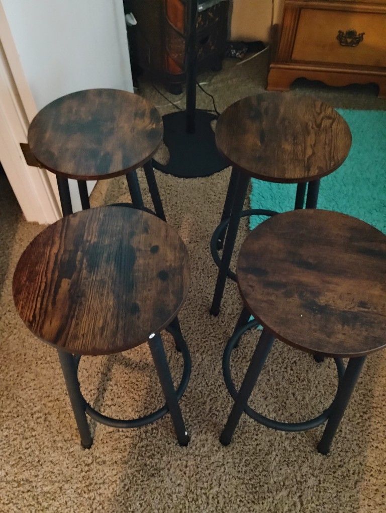 4 Brand New Cherry Wood Bar Stools Comes With New Cushions