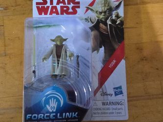 Star Wars Yoda Force Link Action Figure