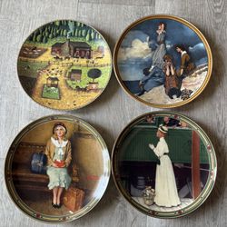 4 Vintage Collectable Plates 