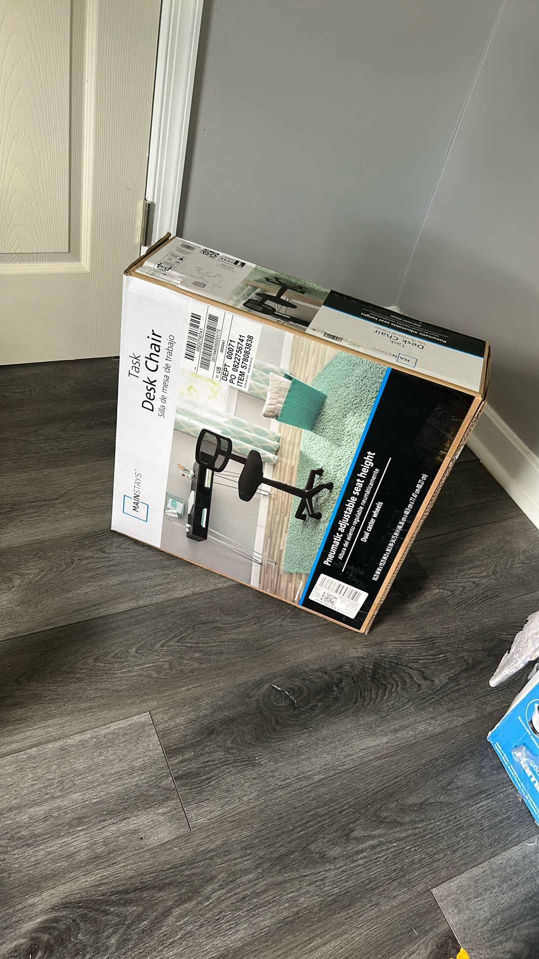 Desk chair