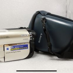 Sony Handycam DCR-DVD650 Camcorder – Tested & Working – 60x Zoom – No Battery