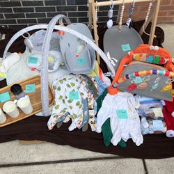 Sidewalk sale 9am-3pm Today May 19 SNOO And Baby Items
