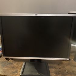 HP Compaq LA2405x Monitor