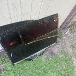 14-18 Chevy/gmc Door Glass