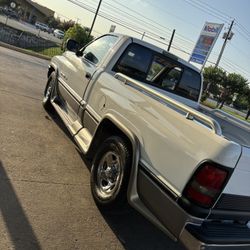 Dodge ram 1500 motor v8 5.9 1995