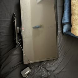 Small LG TV