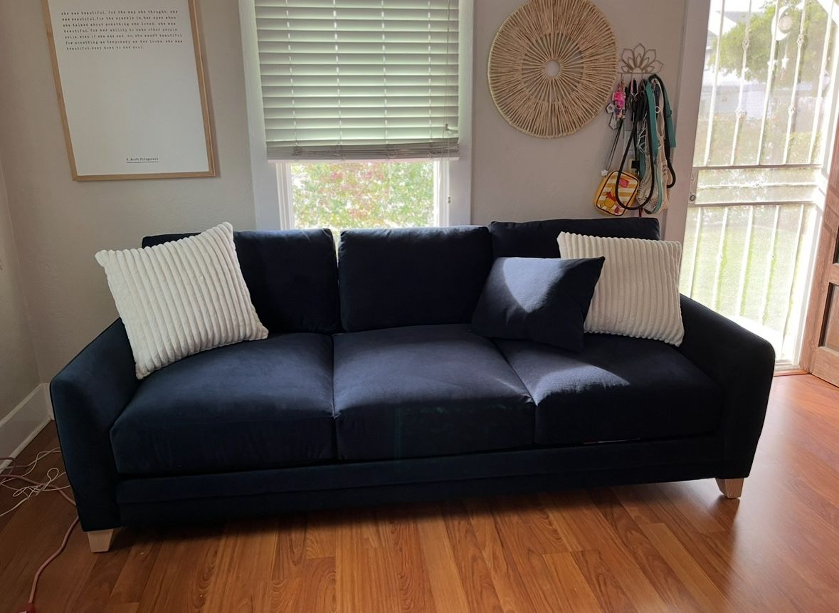 Modern 3 Cushion Sofa 