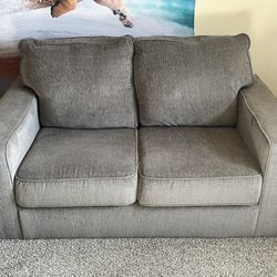 Couch & Love Seat W/ Throw Pillows
