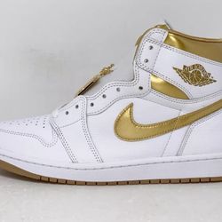 Nike Air Jordan 1’s OG Gold Medal Women’s Size 10 New Without Box. 