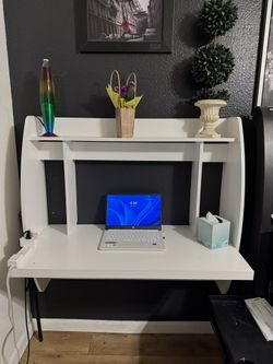 Floating Desk