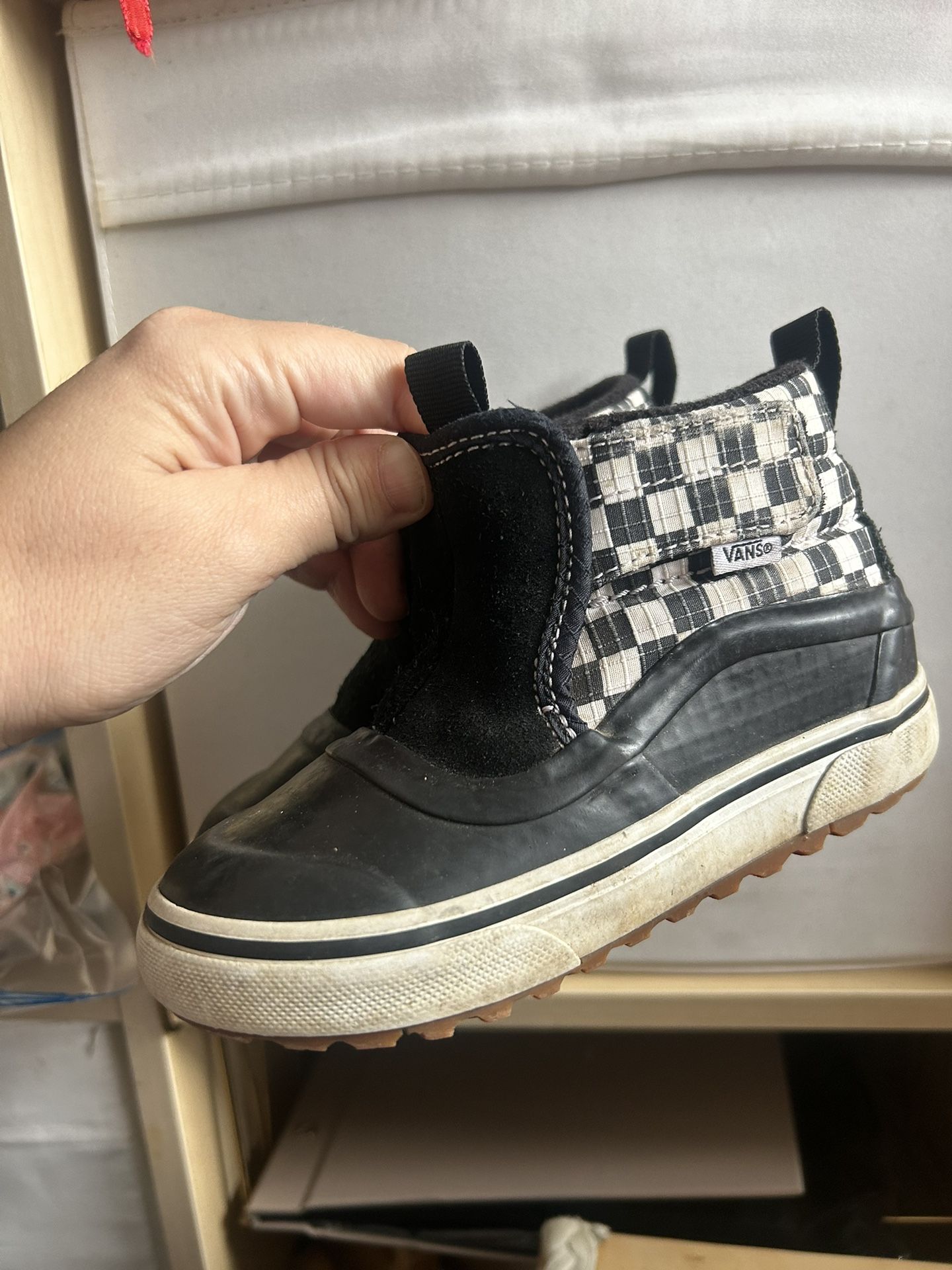Vans Checkerboard Kids Shoe Sz 8