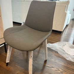 Dining chair