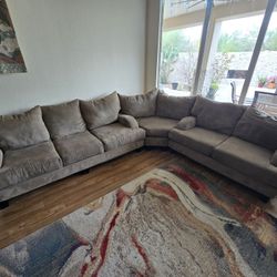Sectional Couch - Dark Green, Gently Used
