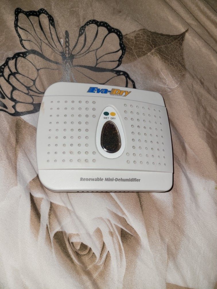 Eva-dry E-333 Renewable Mini Dehumidifier